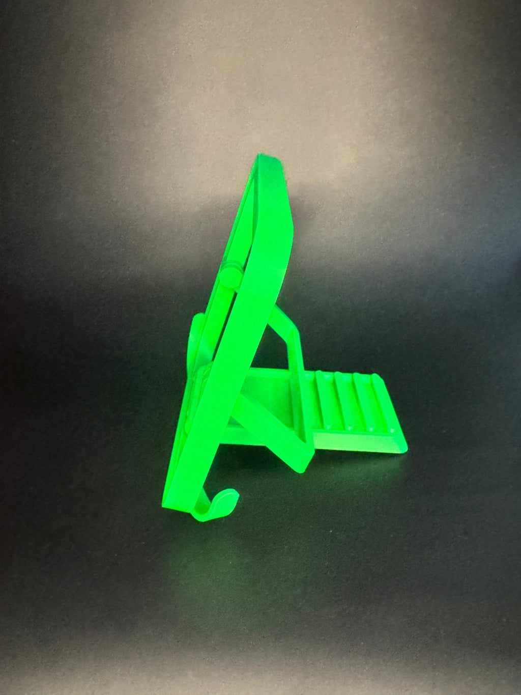 Book Stand - Frogivation